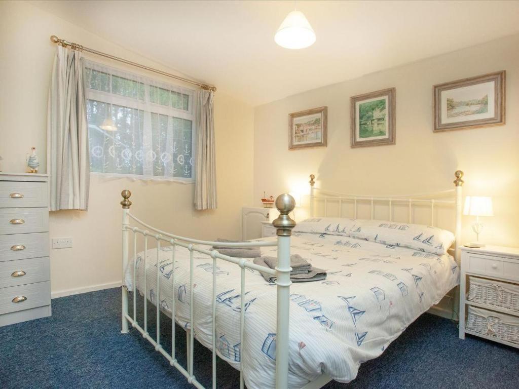 Sunnydaze-Detached Chalet With 2 Bedrooms And 2 Bathrooms And Private Parking Outside Door Dartmouth Exterior photo